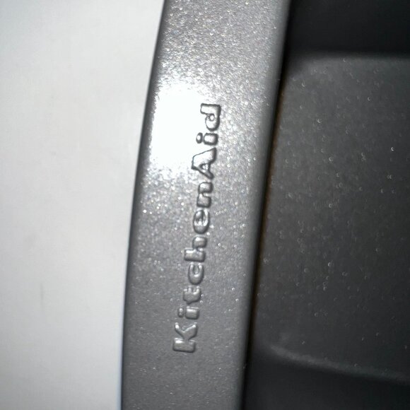 KitchenAid 3-Piece Bakeware Set | Baking Sheet, Cake Pan & Loaf Pan - Picture 3 of 16